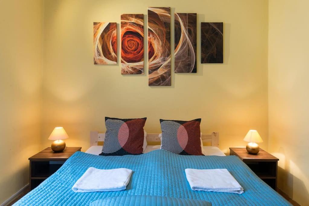 Big Cosy Retro Apt, Free Parking, 15Min Oldtown & Kazimierz - By Homelike Kraków Exteriör bild